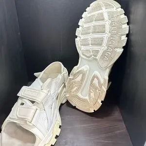 Balenciaga | Shoes | Balenciaga Mens Cream Rubber Track  display picture 1